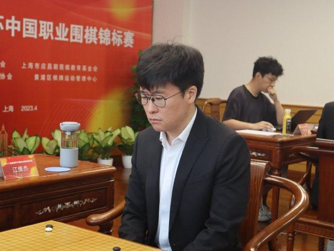 年轻的二嫂